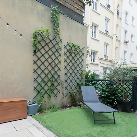 Beautiful With Terrace Near Bastille Apartmán